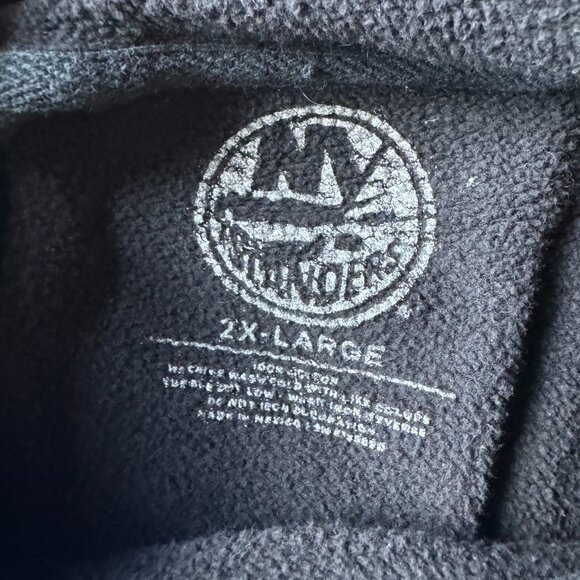 NY Islanders Black Hoodie w/ Front Pocket – Unisex 2XL - Picture 4 of 6